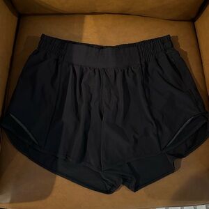 Lululemon Hotty Hot 4"